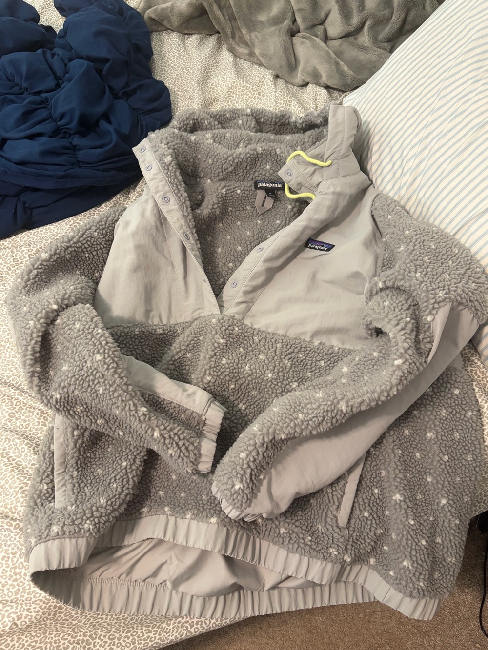 Women's Patagonia snap pullover